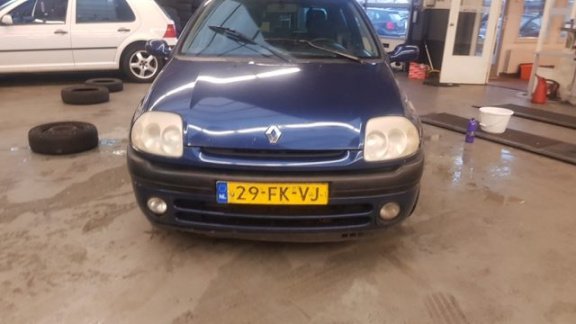 Renault Clio - 1.2 RN apk tot 5-2020 - 1