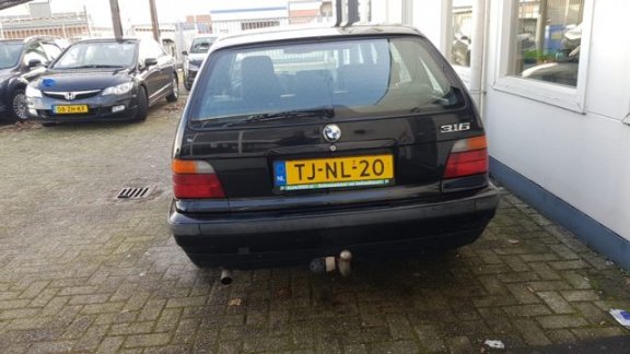 BMW 3-serie Touring - GERESERVEERD - 1