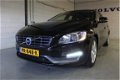 Volvo V60 - 2.0 D3 MOMENTUM AUTOMAAT 5 CIL. BUSINESS LINE WINTER LINE FAMILY LINE - 1 - Thumbnail