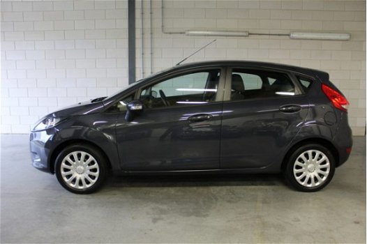 Ford Fiesta - 1.25 82 Pk Trend 5 deurs Airco Dealer Onderhouden - 1