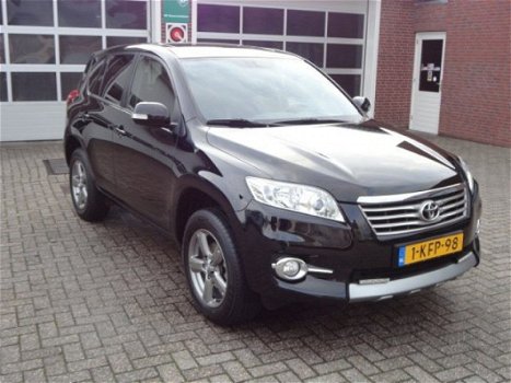 Toyota RAV4 - 2.0 VVTi 4WD Dynamic Navigatie Cruise Control Trekhaak - 1