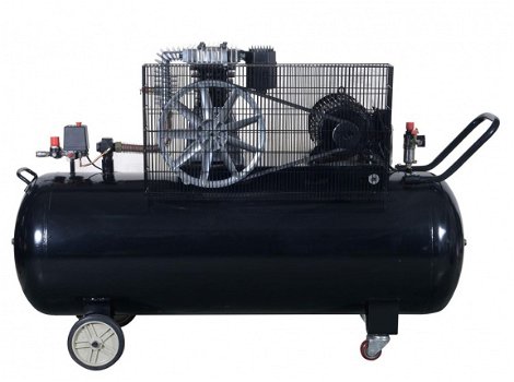 Compressor 300L kompresseur 5,5PK 24,6CFM 4kW - 3