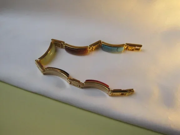 Armband goudkleurig met edelsteen inleg en Azie tekens 19.3 cm. - Afbeelding 7