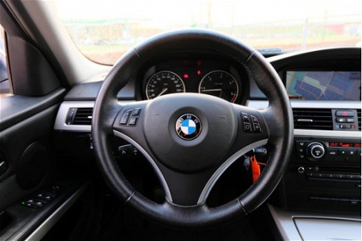 BMW 3-serie Touring - 320d Efficient Dynamics Edition Luxury Line Xenon/Leder/LMV/Navi - 1