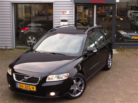 Volvo V50 - 1.6D S/S Xenon Leer Navi Opendak DRIVe - Edition - 1