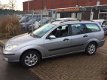 Ford Focus Wagon - 1.6-16V Futura - 1 - Thumbnail