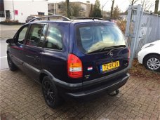 Opel Zafira - 1.6-16V Comfort