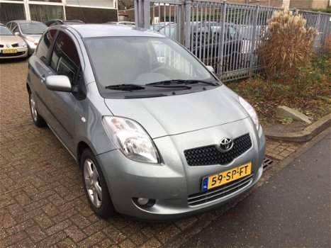 Toyota Yaris - 1.3 VVTi Luna - 1