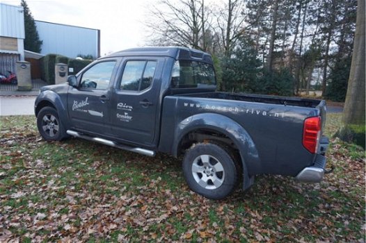 Nissan Navara - 2.5 dCi XE Double Cab Automaat 5 persoons - 1