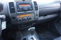 Nissan Navara - 2.5 dCi XE Double Cab Automaat 5 persoons - 1 - Thumbnail