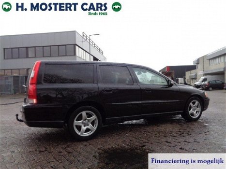 Volvo V70 - 2.4 D5 Edition II * DEALER ONDERHOUDEN * FULL OPTIONS * LEDER * APK * MEENEEM PRIJSJE - 1