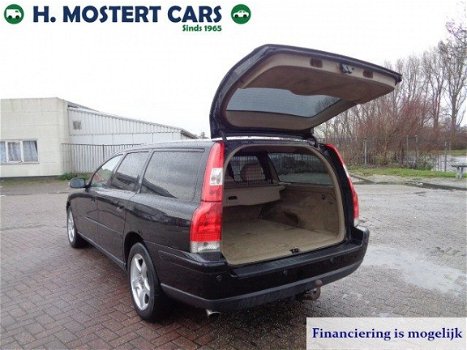 Volvo V70 - 2.4 D5 Edition II * DEALER ONDERHOUDEN * FULL OPTIONS * LEDER * APK * MEENEEM PRIJSJE - 1