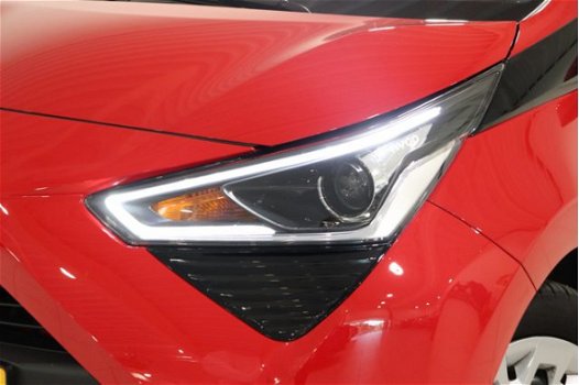 Toyota Aygo - 1.0 VVT-i x-play, NIEUW en Direct leverbaar, Apple Carplay, Gratis 5 Jaar Fabrieksgara - 1