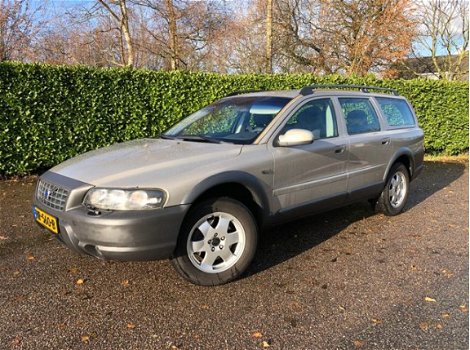 Volvo V70 Cross Country - 2.4 T Geartr. Comf. / Youngtimer / Automaat / Leer / Navi - 1