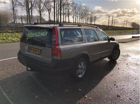 Volvo V70 Cross Country - 2.4 T Geartr. Comf. / Youngtimer / Automaat / Leer / Navi - 1