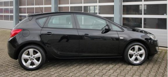 Opel Astra - 1.4 Turbo Edition - 1