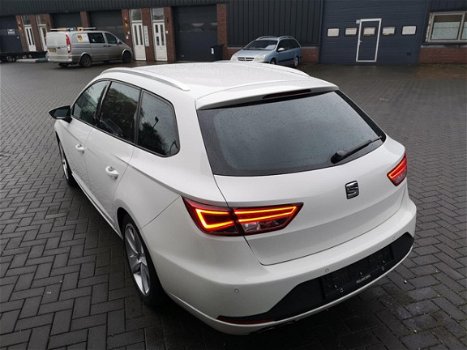 Seat Leon ST - 1.8 TSI FR Dynamic DGS / Leer / Navi / 1e eigenaar / model 2014 - 1