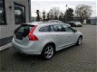 Volvo V60 - 2.0T Momentum Navi / Stoelverw / Xenon 2011 140.000km - 1 - Thumbnail