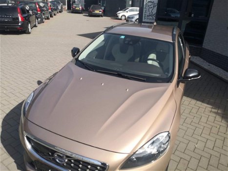 Volvo V40 Cross Country - 2.0 D4 Summum 180pk Schuifdak/Leer/Navi m.2014 - 1