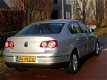 Volkswagen Passat - 1.8 TFSI Comf. AUTOMAAT / Navi / Clima PDC / Keurige auto - 1 - Thumbnail