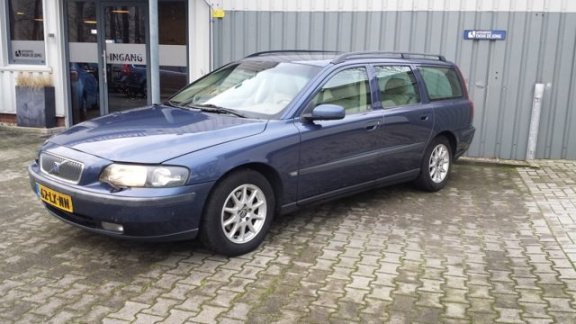 Volvo V70 - 2.4 170PK - 1