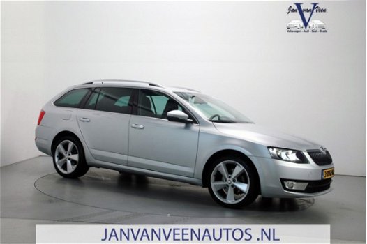 Skoda Octavia Combi - 1.4 TSI 140pk Ambition Business DSG Navigatie Sportstuur Navigatie Sportstoele - 1