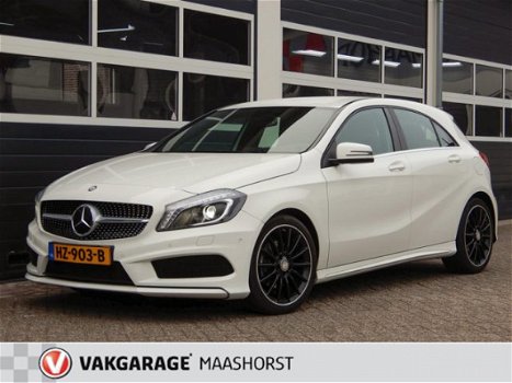 Mercedes-Benz A-klasse - 180 Prestige AMG / Parkeersensoren / Alcantara bekleding / Navigatie - 1