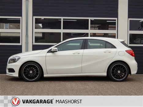 Mercedes-Benz A-klasse - 180 Prestige AMG / Parkeersensoren / Alcantara bekleding / Navigatie - 1