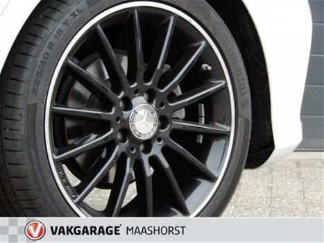 Mercedes-Benz A-klasse - 180 Prestige AMG / Parkeersensoren / Alcantara bekleding / Navigatie - 1