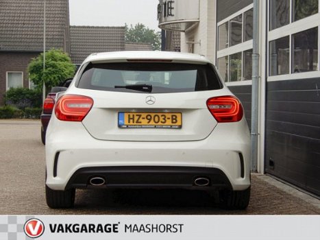 Mercedes-Benz A-klasse - 180 Prestige AMG / Parkeersensoren / Alcantara bekleding / Navigatie - 1