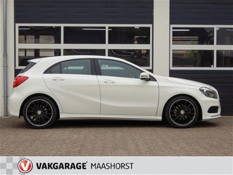 Mercedes-Benz A-klasse - 180 Prestige AMG / Parkeersensoren / Alcantara bekleding / Navigatie - 1