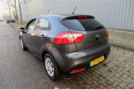 Kia Rio - 1.2 CVVT Plus Pack 5Drs /Airco//2e Eig/Led/NAP/Garantie - 1