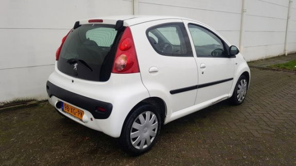 Peugeot 107 - 1.0-12V XS - 1