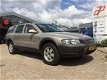 Volvo V70 Cross Country - 2.4 T Geartr. Comf. Youngtimer - 1 - Thumbnail