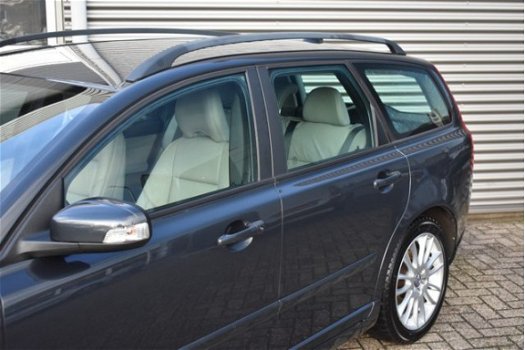 Volvo V50 - 1.6D DRIVe Edition II Navi I Leder I Xenon - 1