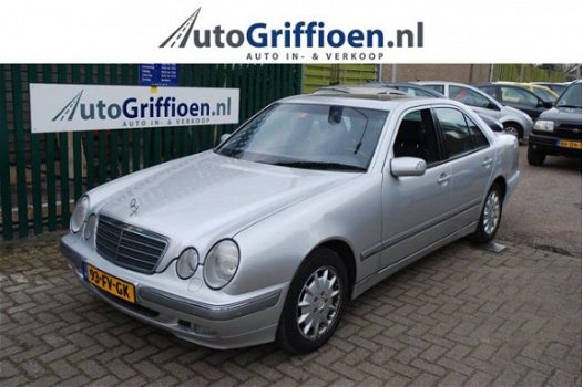 Mercedes-Benz E-klasse - 320 CDI Avantgarde Auto rijdt perfect, gaat nog 10 jaar mee - 1