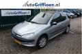 Peugeot 206 - 1.4 XT in 2017 ander dashboard (gebruikt). KM-stand 210dkm met open dak Nieuwe APK bij - 1 - Thumbnail