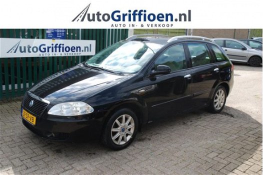 Fiat Croma - 1.8-16V Dynamic zoals een Italiaan hoort te rijden - 1