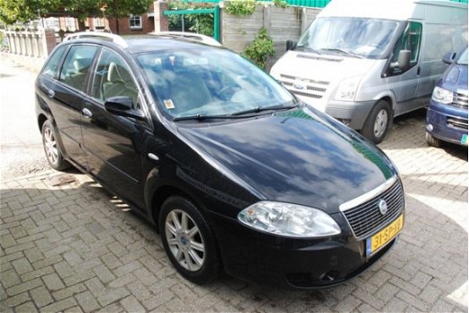 Fiat Croma - 1.8-16V Dynamic zoals een Italiaan hoort te rijden - 1