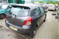 Toyota Yaris - 1.3 VVTi Terra / Airco Nieuwe APK bij aflevering - 1 - Thumbnail