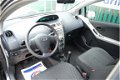 Toyota Yaris - 1.3 VVTi Terra / Airco Nieuwe APK bij aflevering - 1 - Thumbnail