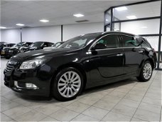 Opel Insignia Sports Tourer - 2.0 T Cosmo 4x4 220pk Sportleder 101dkm Xenon Navigatie Stoelkoeling