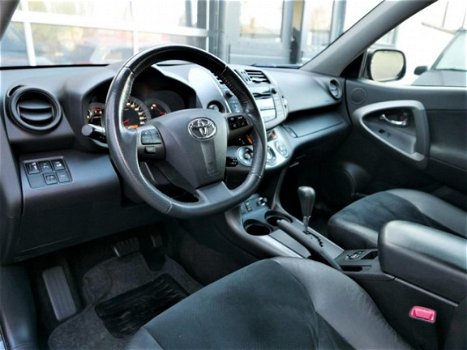 Toyota RAV4 - 2.0 VVTi Dynamic 4 x NIEUW BANDEN *127dkm* 4WD/Automaat/Climate - 1