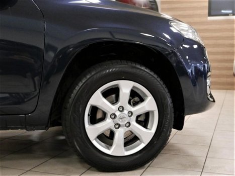 Toyota RAV4 - 2.0 VVTi Dynamic 4 x NIEUW BANDEN *127dkm* 4WD/Automaat/Climate - 1