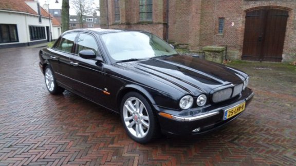 Jaguar XJR - 4.2 SUPER V8 SUPERCHARGED AUT YOUNG TIMER - 1