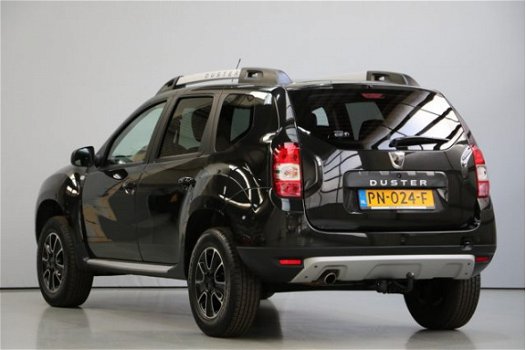 Dacia Duster - TCe 125pk 4x2 Blackshadow | Leder | Navi | Airco | Cruise | Camera | Trekhaak - 1