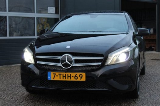 Mercedes-Benz A-klasse - 180 Prestige (123pk) Camera/ Automaat/ Elek. Schuif-kantel dak/ XENON-LED/ - 1