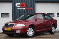 Skoda Octavia - 2.0 FSI Ambiente | trekhaak | 1e eigenaar | - 1 - Thumbnail