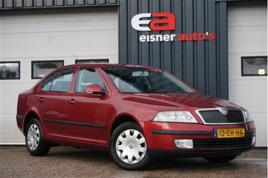 Skoda Octavia - 2.0 FSI Ambiente | trekhaak | 1e eigenaar | - 1