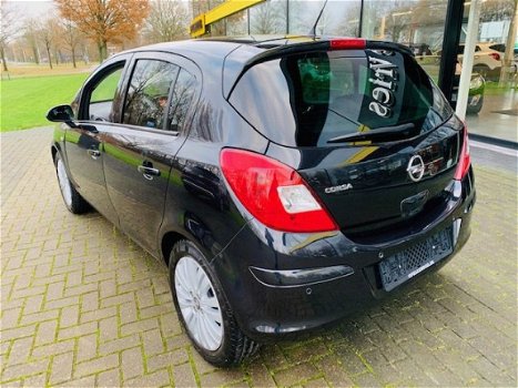 Opel Corsa - 1.4 16V 5D 100PK BLITZ ECC PDC BT - 1